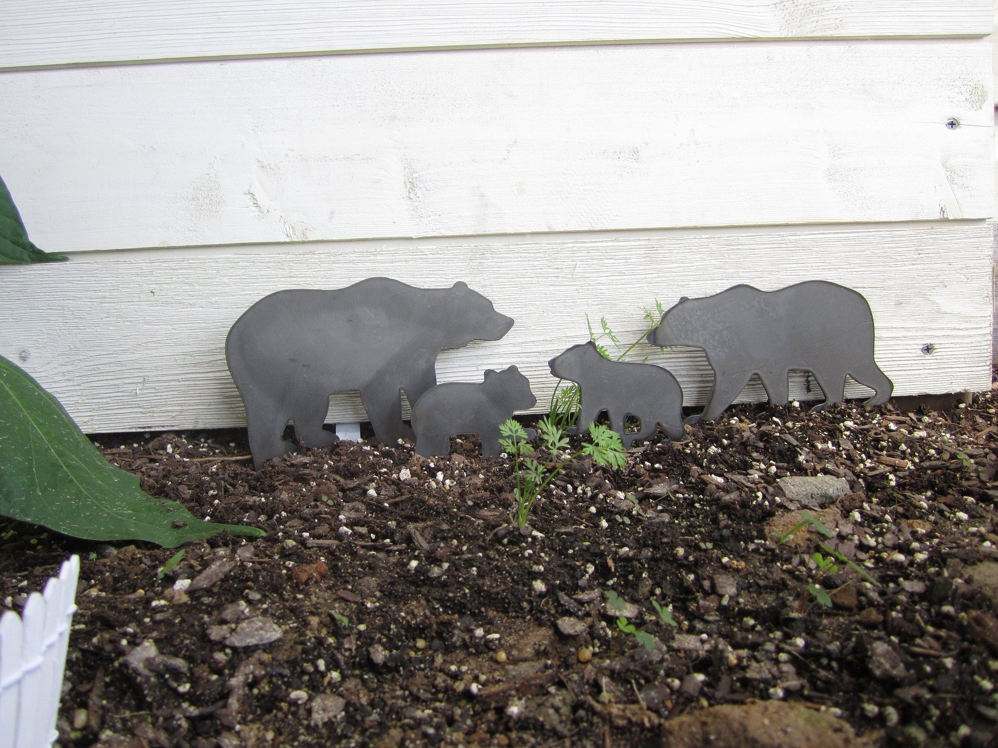 animal farm bear garden stake yard ornament metal steel gift garden