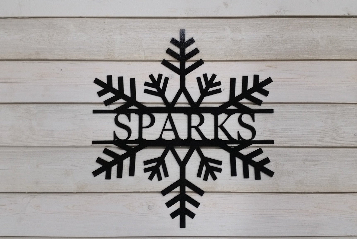 Personalized Snowflake Door Hanger | Metal Family Name Sign | Winter Front Door Decor | Custom Christmas Wreath | Holiday Housewarming Gift