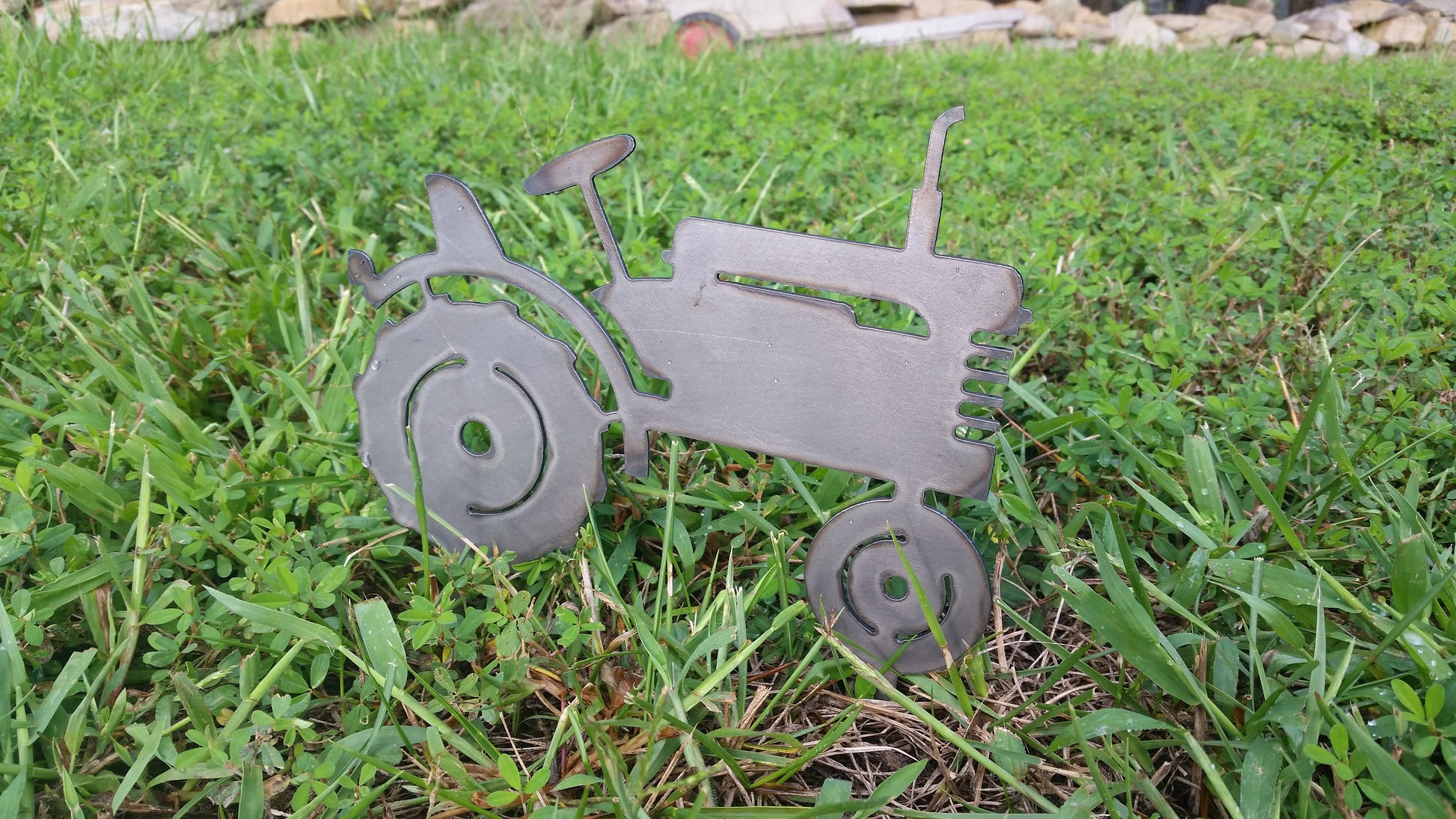 farm barn tractor garden stake yard lawn ornament metal steel gift garden